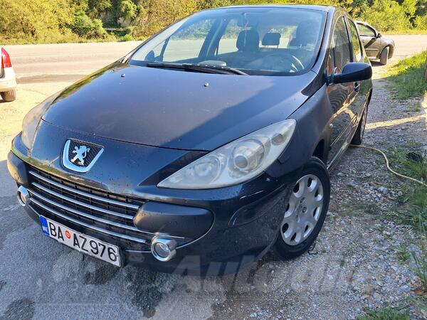 Peugeot - 307 - 1.6 66kv 2006 g restajling
