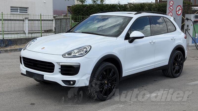 Porsche - Cayenne - 3.0 V6