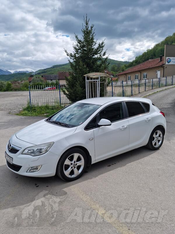 Opel - Astra - 1.7 CDTI