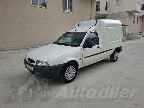 Ford - Courier - 1.3 i