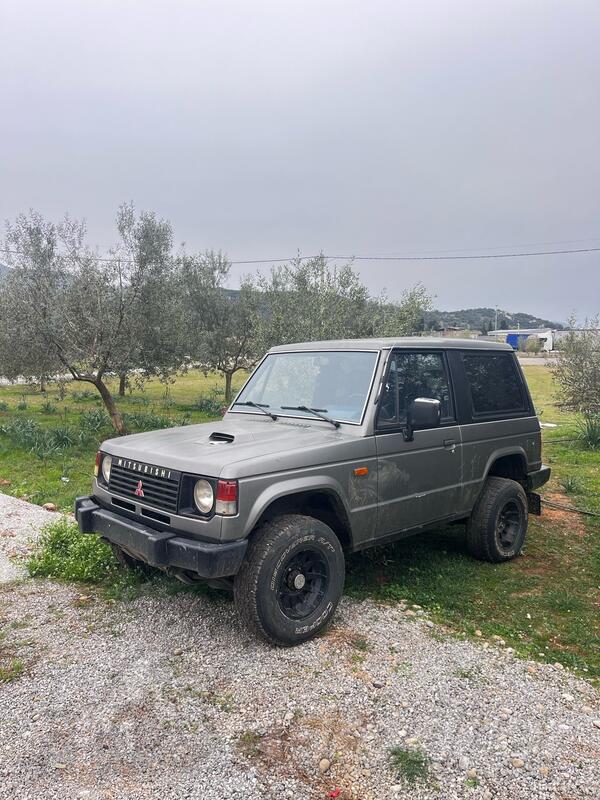 Mitsubishi - Pajero - 2.5