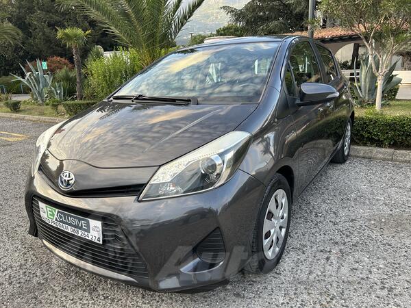 Toyota - Yaris - 1.5 HYBRID BENZIN