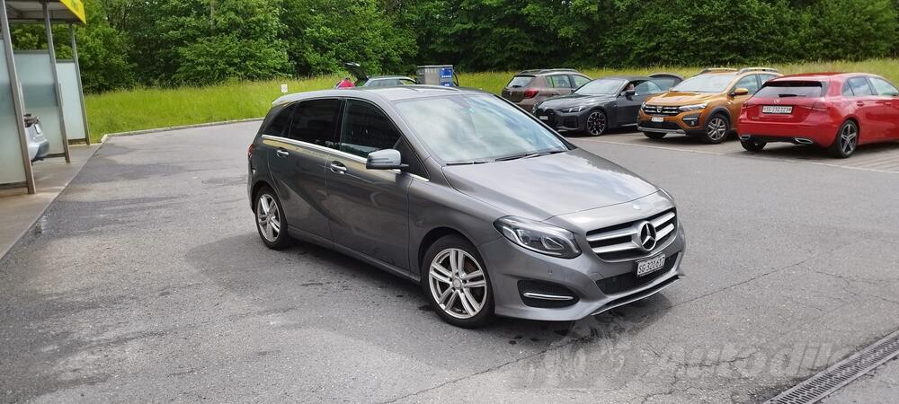 Mercedes Benz - B 220 - b220d