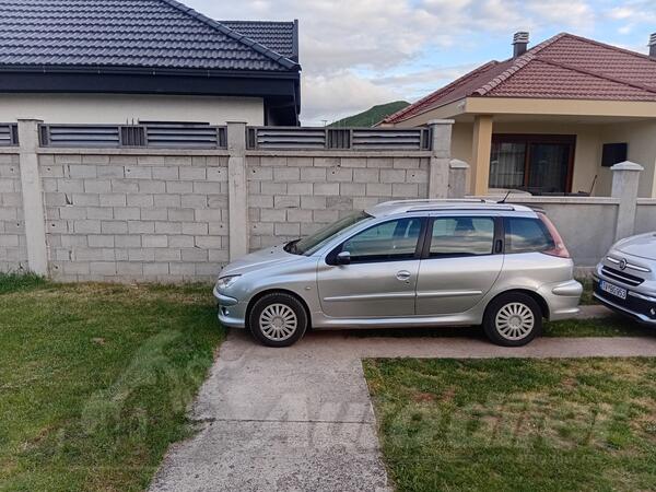 Peugeot - 206 plus - SW