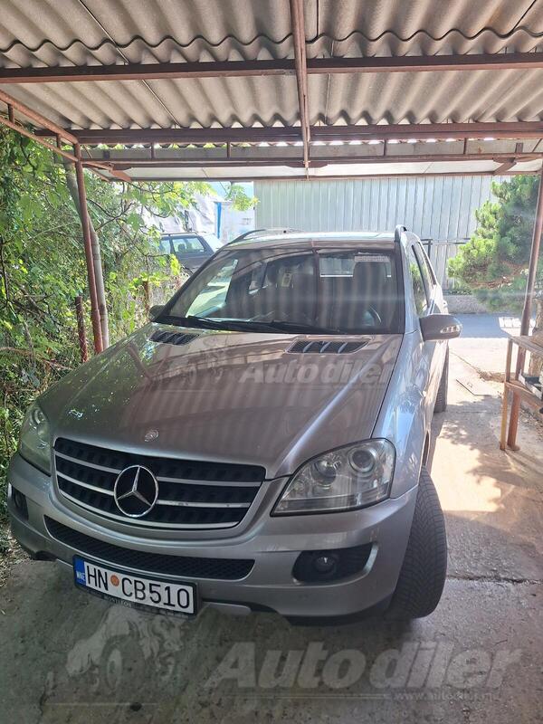 Mercedes Benz - ML 280 - 2987