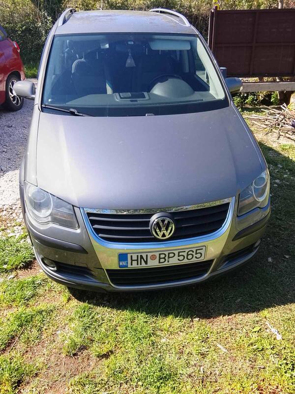 Volkswagen - Cross Touran - 2.0 TDI