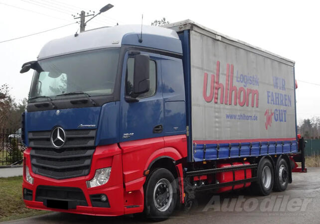 Mercedes Benz - Actros 2542 kamion sa kliznom ceradom + Kran / LTK857