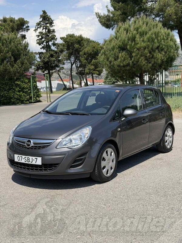 Opel - Corsa - 1300