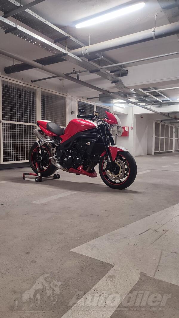 Triumph - Speed Triple 1050 SE