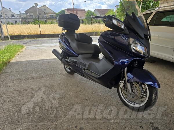Suzuki - burgman 650