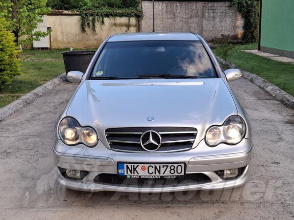 Mercedes Benz - C 220 - 220 cdi 105 kw