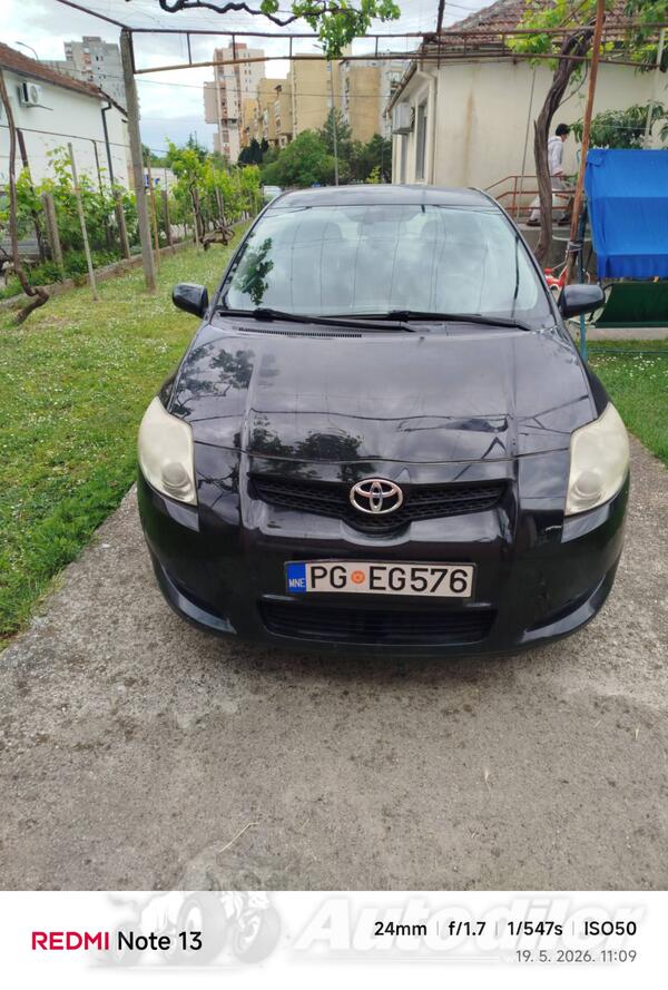 Toyota - Auris - 2.0 0D-4D