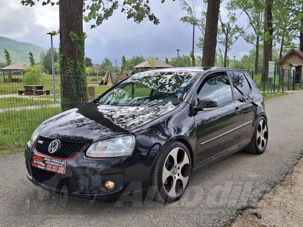 Volkswagen - Golf 5