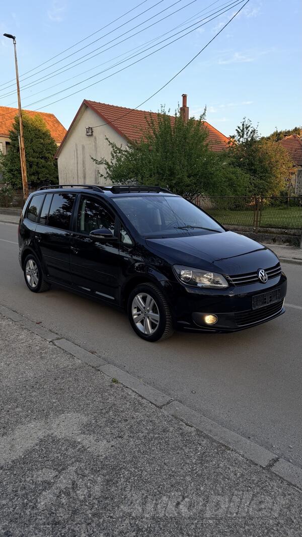 Volkswagen - Touran - 2.0 DSG
