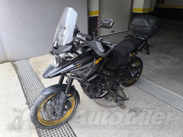 Suzuki - V Strom 1050 XT