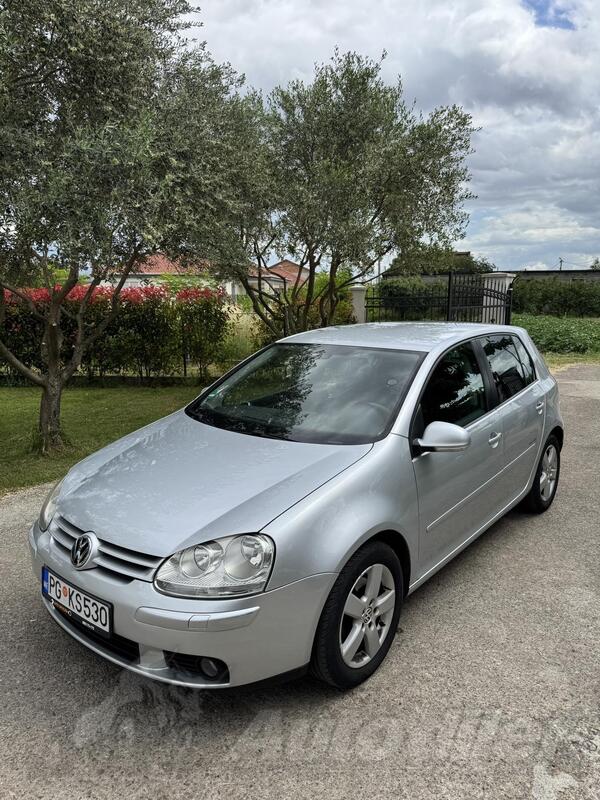 Volkswagen - Golf 5 - 2.0