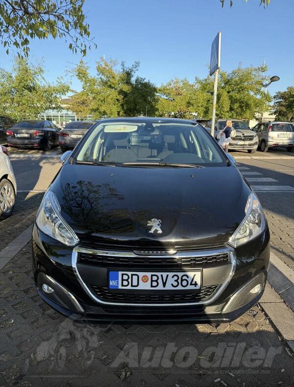 Peugeot - 208 - 1.2