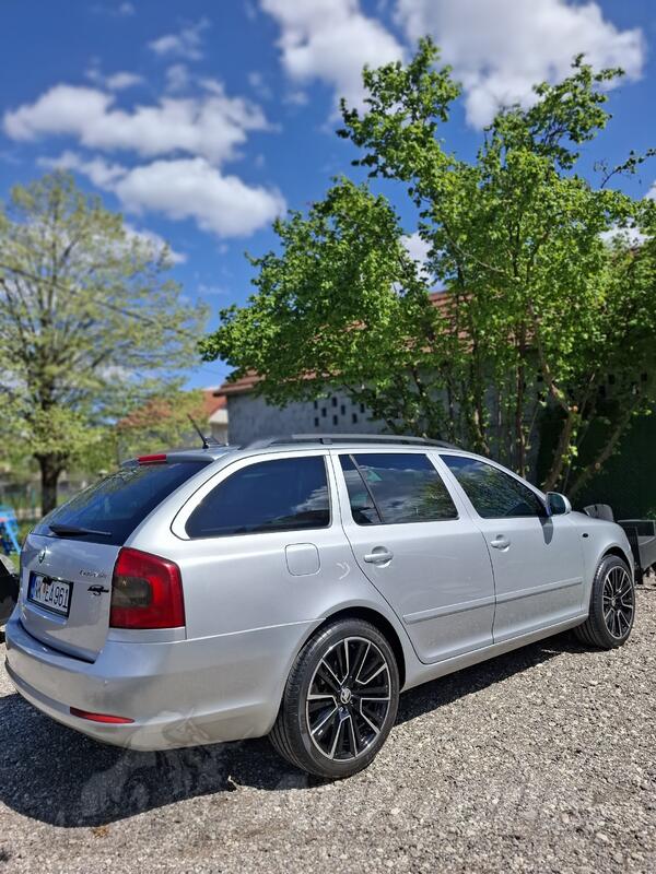 Škoda - Octavia - 1.8TSI DSG