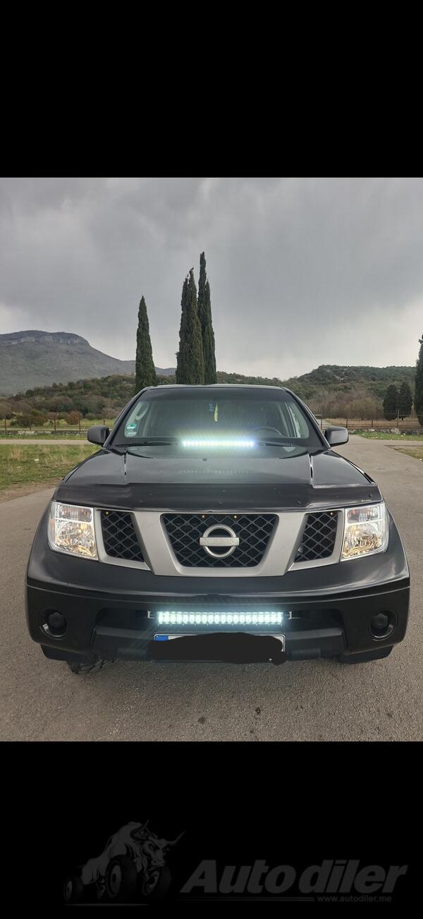 Nissan - Pathfinder - 2.5