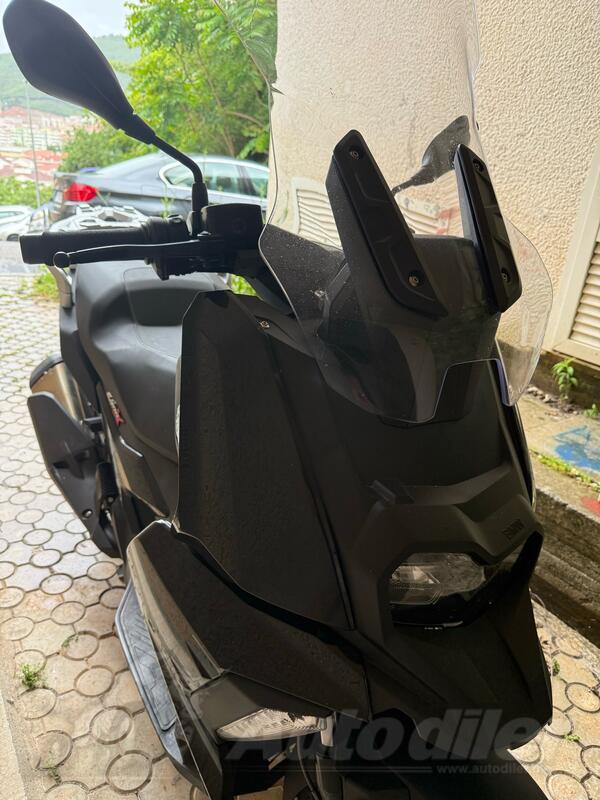 BMW - c400x