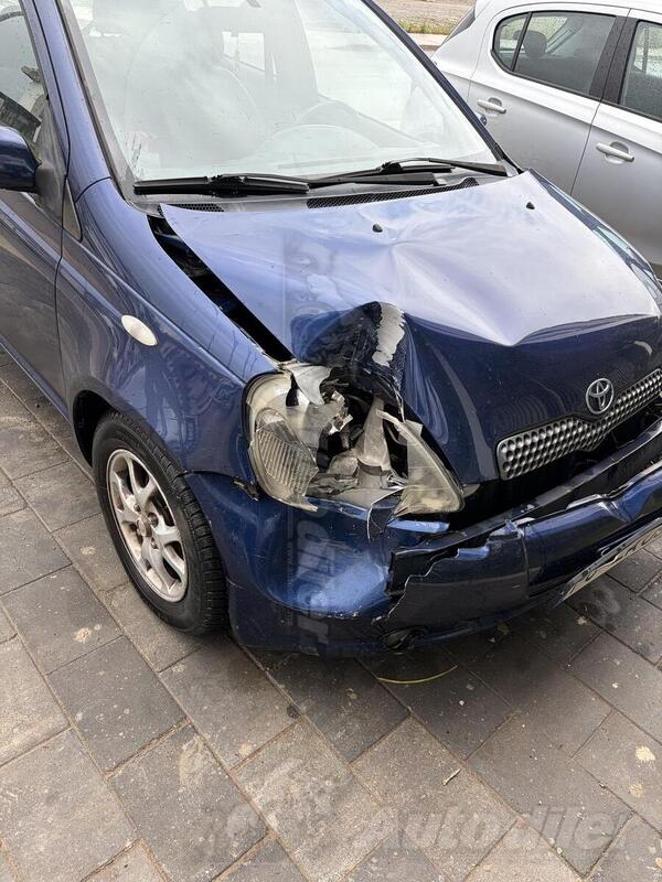 Toyota - Yaris - 1000