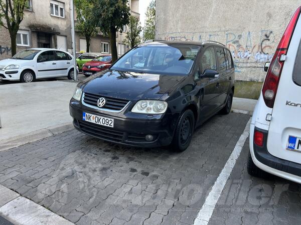 Volkswagen - Touran - 2.0