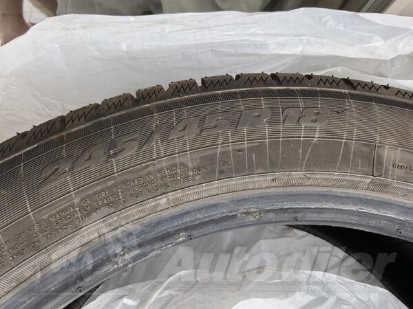 Toyo - Snowprox S954 - Winter tire