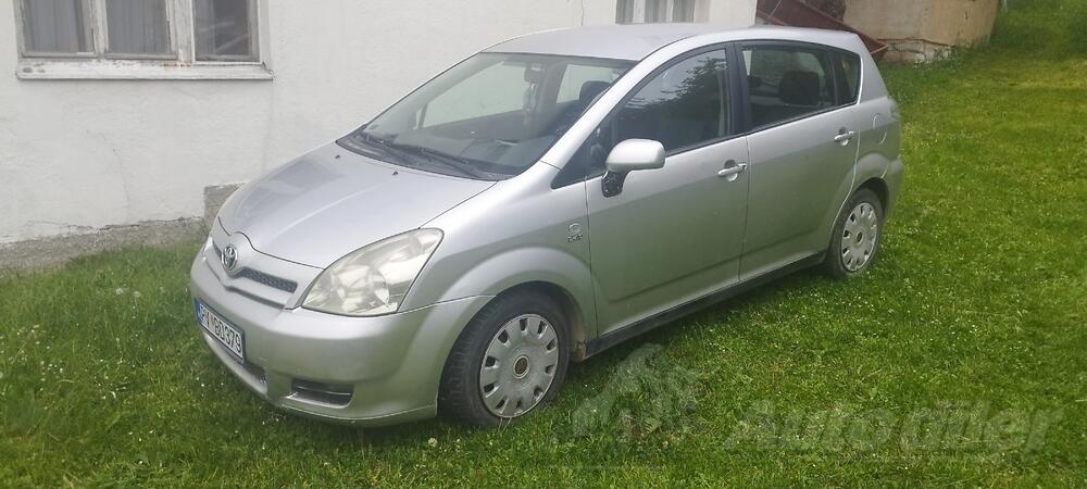 Toyota - Corolla Verso - 2.0D4D