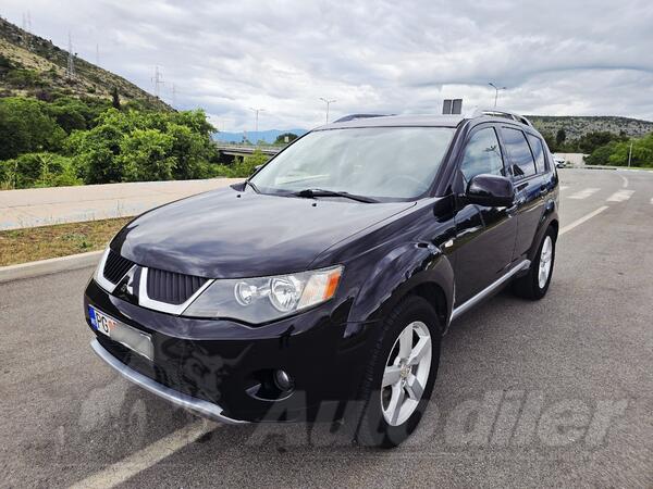 Mitsubishi - Outlander - 2.0 DI-D