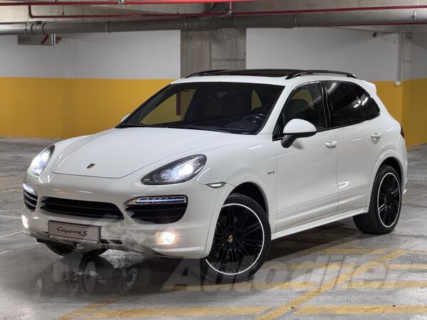Porsche - Cayenne - S