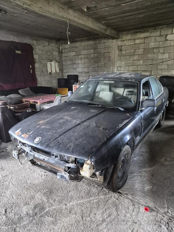 BMW - 524 - TD