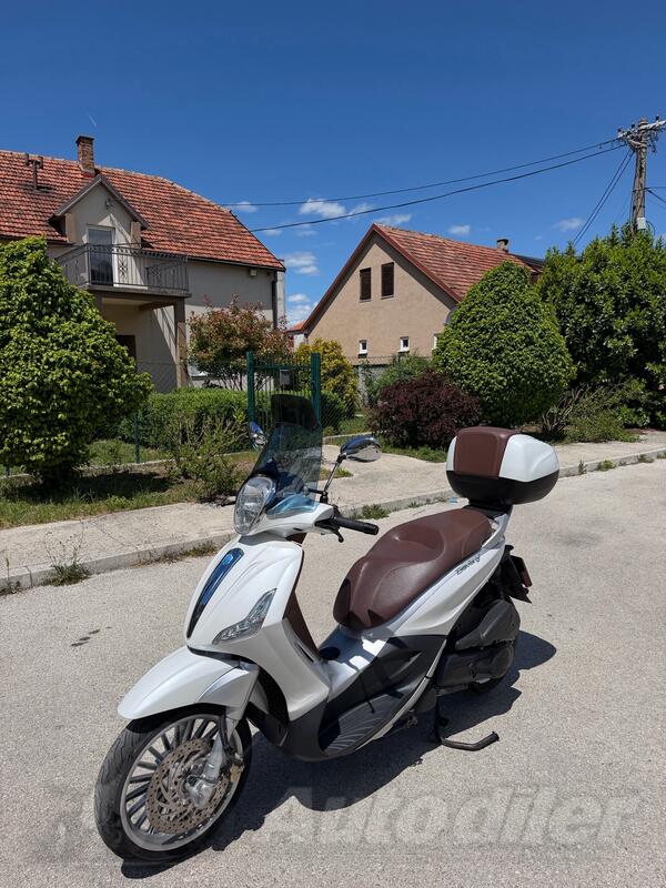 Piaggio - Beverly
