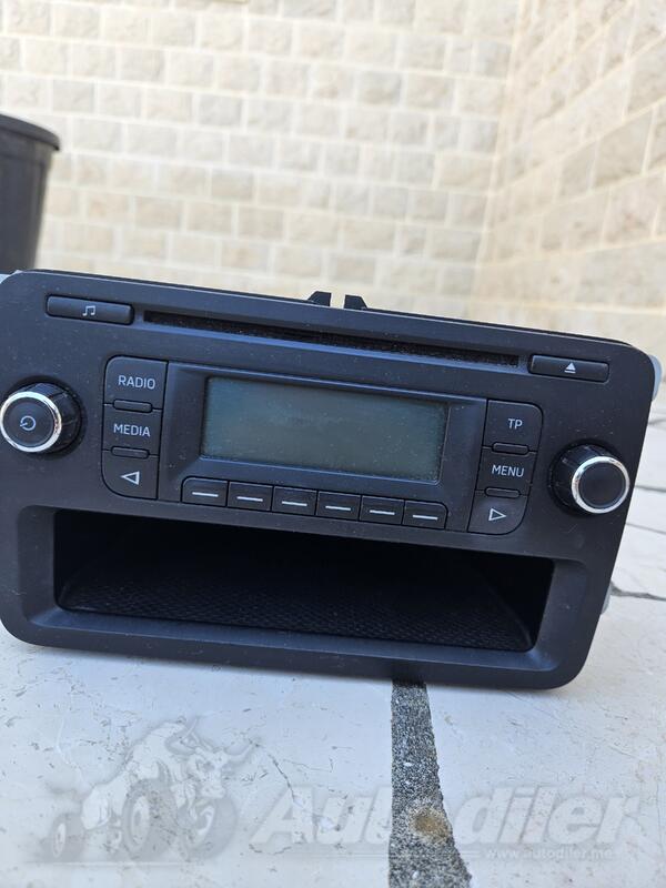 CD / DVD / MC / Radio player