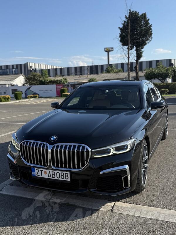 BMW - 750 - 750i