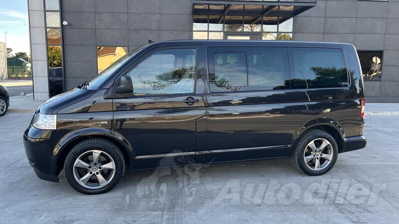 Volkswagen - Multivan T7 - 2.5