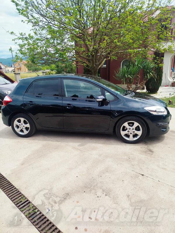 Toyota - Auris - 1.4 dizel 66 kw