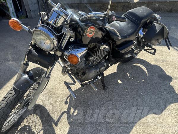 Yamaha - virago 535