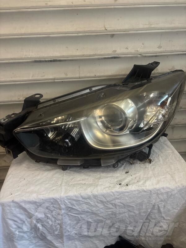 Lijevi far za Mazda - CX-5    - 2013