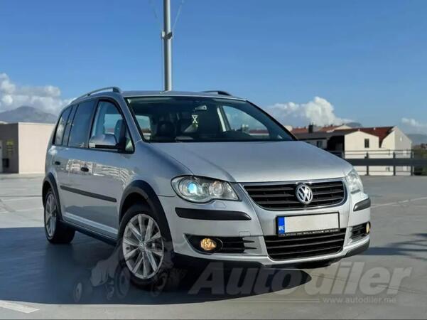 Volkswagen - Cross Touran - 2.0 TDI
