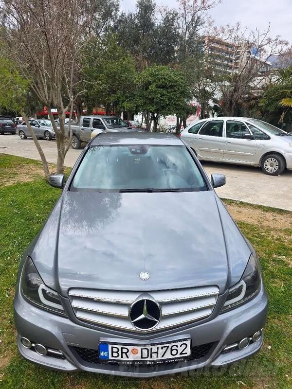 Mercedes Benz - C 180