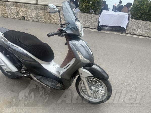 Piaggio - beverly