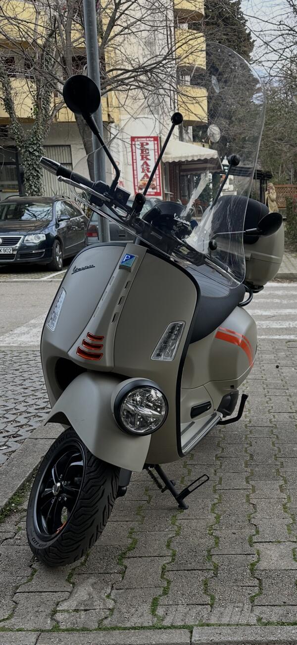 Piaggio - Vespa gtv 300