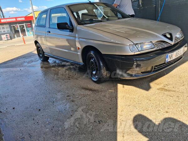 Alfa Romeo - 145 - 1.9 TD