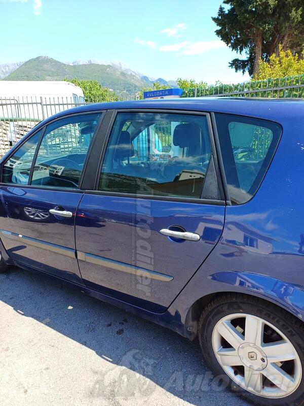 Renault - Scenic - 15dci