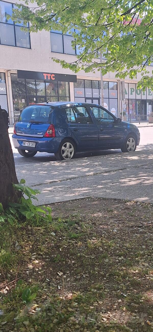 Renault - Clio - 1.2