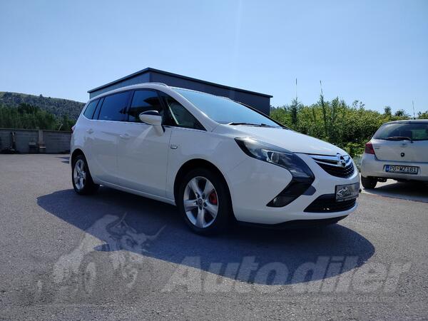 Opel - Zafira Tourer - 2.0cdti