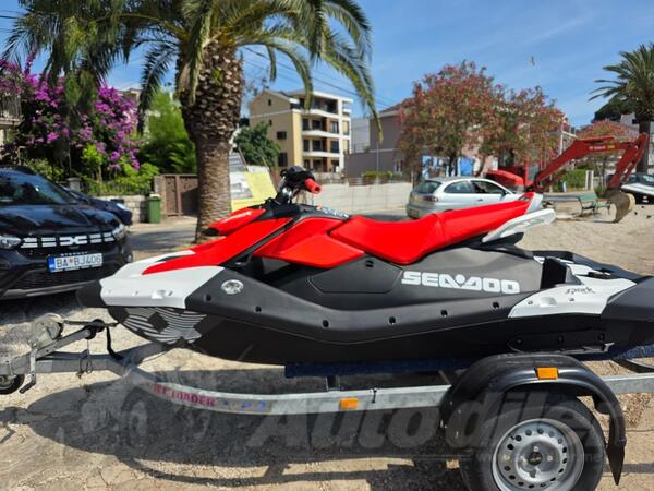 Sea-Doo - Spark Trixx 3up 90 HP