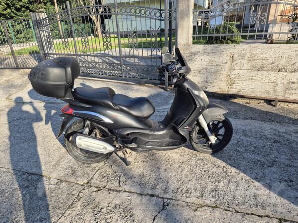 Piaggio - beverly