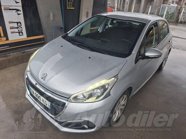 Peugeot - 208 - 1.6 hdi