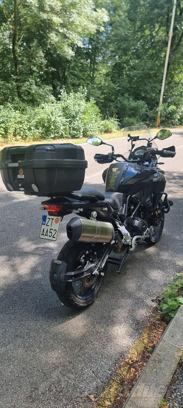 Benelli - 502 trkx